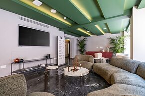 Mercure Larnaca Finikoudes Beach