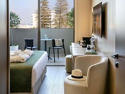 Mercure Larnaca Finikoudes Beach