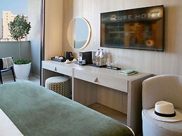 Mercure Larnaca Finikoudes Beach