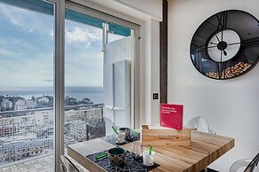 Stunning Seaview Apartment by Wonderful Italy