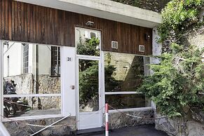 Stunning Seaview Apartment by Wonderful Italy