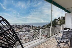 Stunning Seaview Apartment by Wonderful Italy
