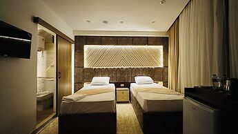 Locanda pyramids view
