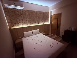 Locanda pyramids view
