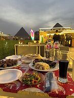 Locanda pyramids view