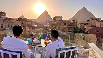 Locanda pyramids view