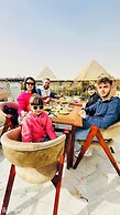 Locanda pyramids view