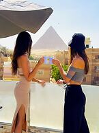 Locanda pyramids view