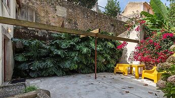 Pendoa sintra collection-Rua da Biquinha nº7(Edifício separado)