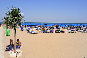 Relax by the Pool Comfy Flat in Rosolina Mare