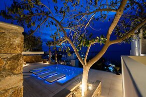 Numi Suites
