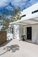 Numi Suites