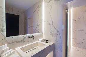 Numi Suites
