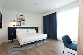 Hampton By Hilton Malaga Martiricos