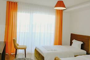Andoena Resort