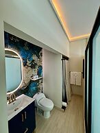 Metro Art Hotel
