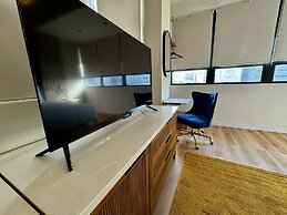 Metro Art Hotel