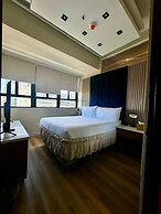 Metro Art Hotel