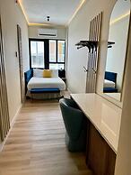 Metro Art Hotel