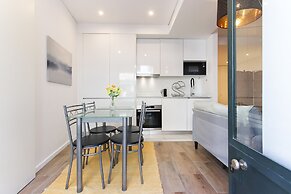 Estrela Delight by Homing