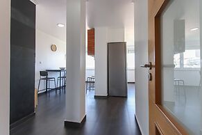 Olivais Balcony by Homing