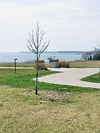 Lakeside Retreat