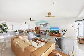 Coastal Oasis Panoramic Ocean View - Pool - BBQ