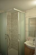 Green Bay Suites