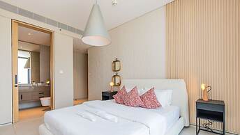 Aya - Beachfront Bliss 2BR Haven at The Beach Residences