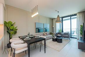 Aya - Beachfront Bliss 2BR Haven at The Beach Residences