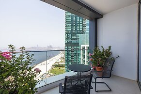 Aya - Beachfront Bliss 2BR Haven at The Beach Residences
