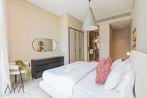 Aya - Beachfront Bliss 2BR Haven at The Beach Residences