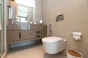 Aya - Beachfront Bliss 2BR Haven at The Beach Residences