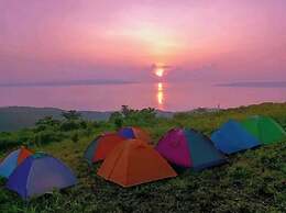 Pearl Gardens Beach Resort Kalangala