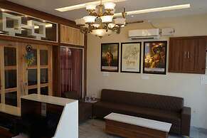 Maharaja Hotel and Restaurant