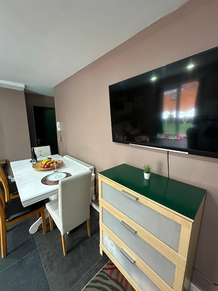 Beautiful 1-bed Apartment in Cardiff