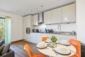 2-bed Flat, Sleeps 4 - Parking & Wheelchair Access