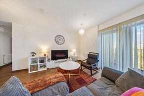 2-bed Flat, Sleeps 4 - Parking & Wheelchair Access