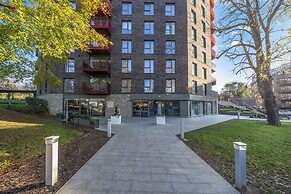 2-bed Flat, Sleeps 4 - Parking & Wheelchair Access