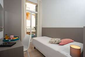 Antonios Hostal