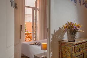 Antonios Hostal