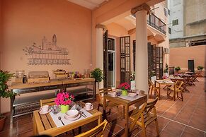 Antonios Hostal
