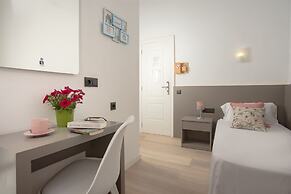 Antonios Hostal