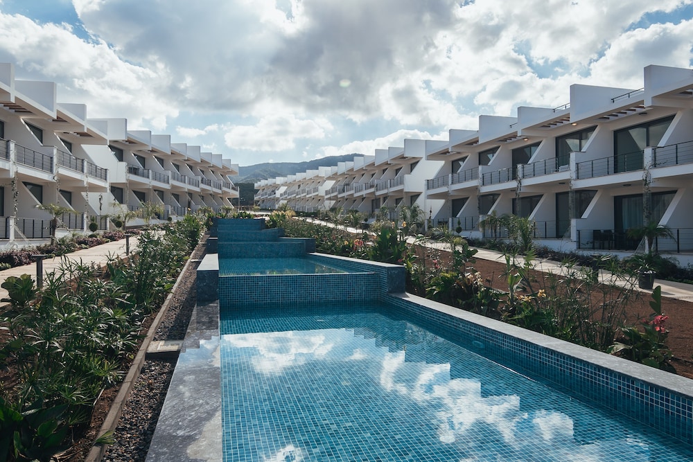 Pearl Island Homes