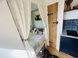 Torrent Walk Glamping