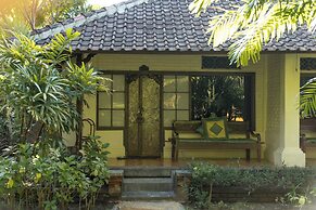 Pondok Sari Beach & Spa Resort