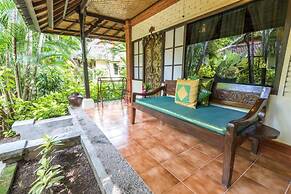 Pondok Sari Beach & Spa Resort