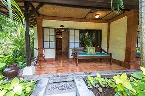 Pondok Sari Beach & Spa Resort