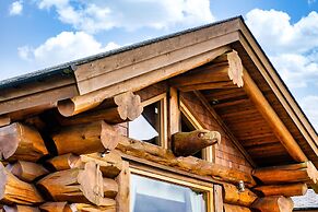 The Vu Log Cabins