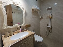 Aroma Luxury Villa